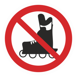 Знак безопасности «Вход на роликах запрещен»